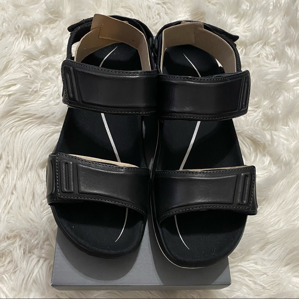 New Ecco X-trinsic Black Leather Sandals Sz37